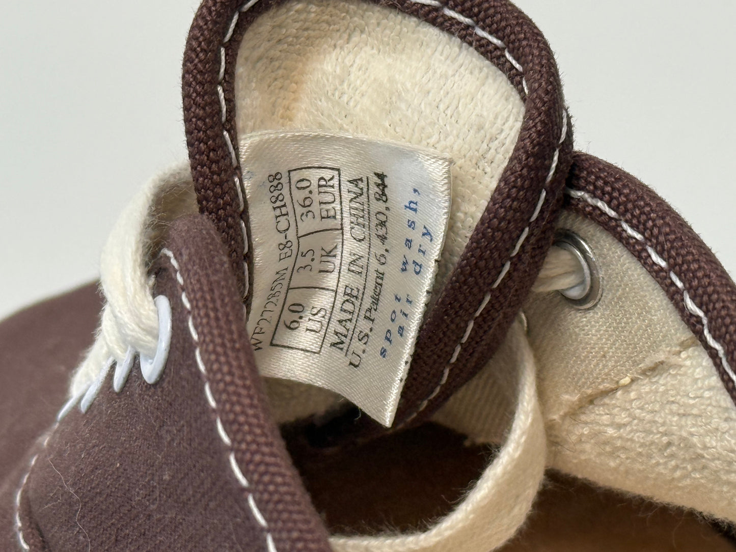 Bella Swan Brown Keds New Moon SA